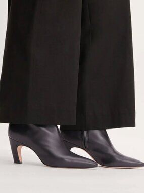 Everlane Short Banana Boot Black Leather Women's Sizes NEW Minimalist Classic
